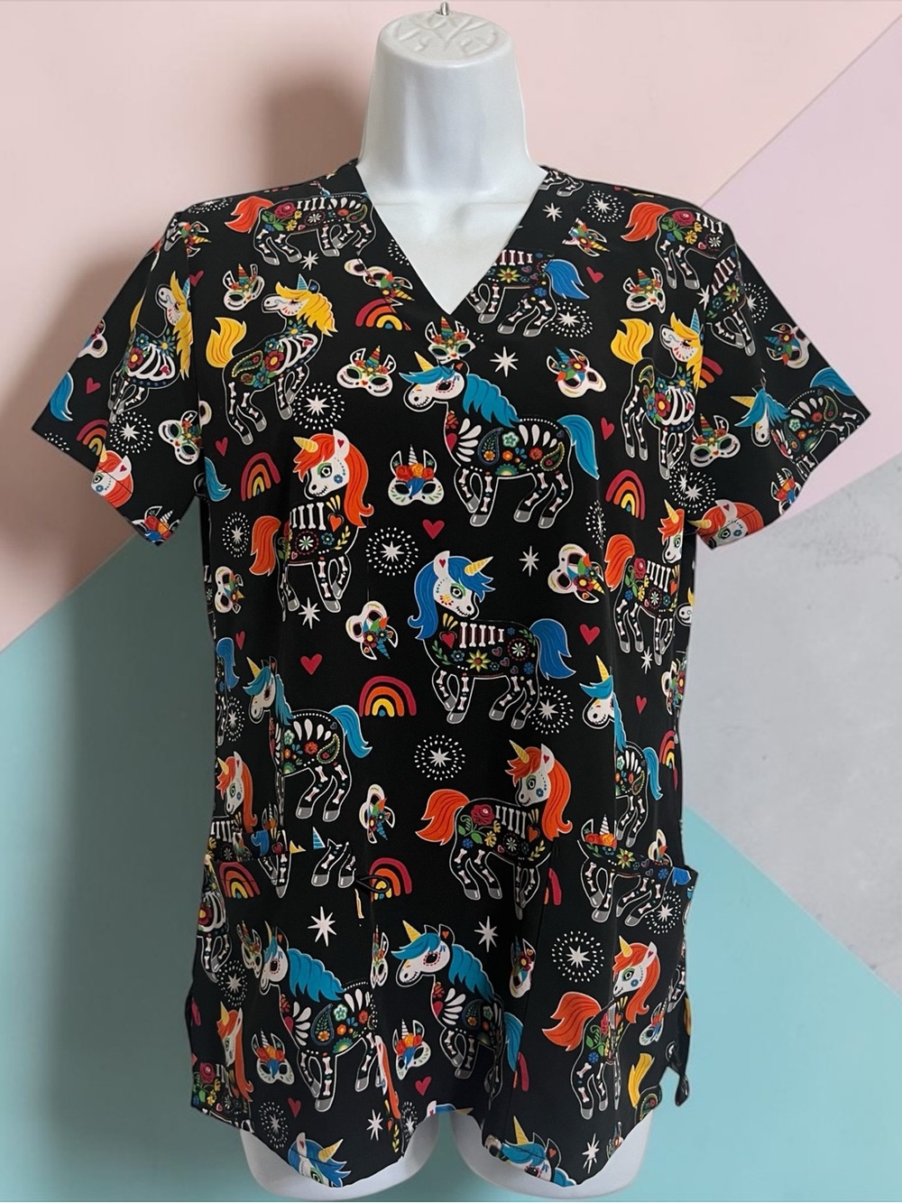 Women’s Black Size S EL DIA DE LOS MUERTOS Unicorns & Rainbows V-Neck Scrub Top